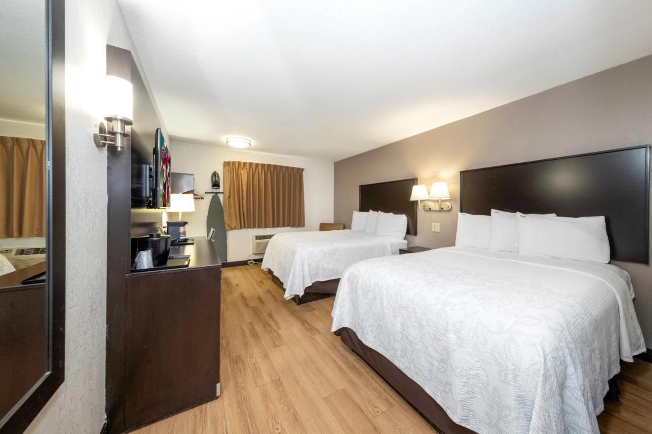 Red Roof Inn Plus+ Хантсвилл Экстерьер фото