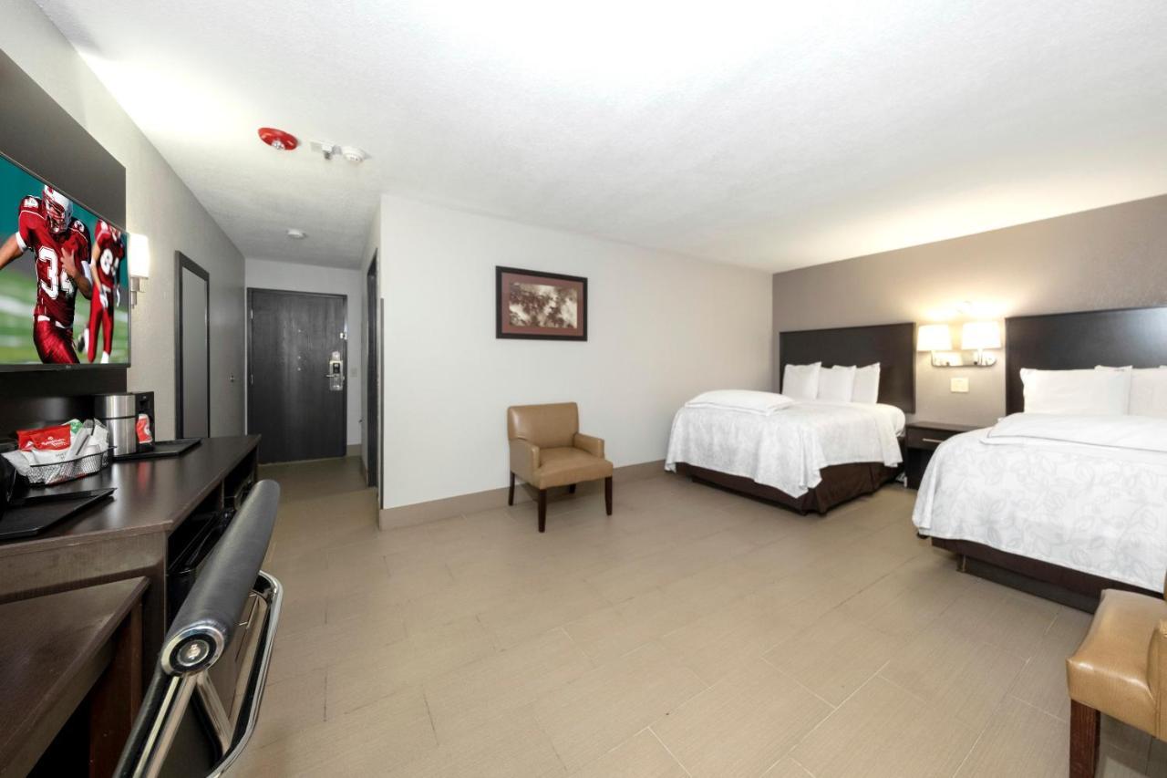 Red Roof Inn Plus+ Хантсвилл Экстерьер фото