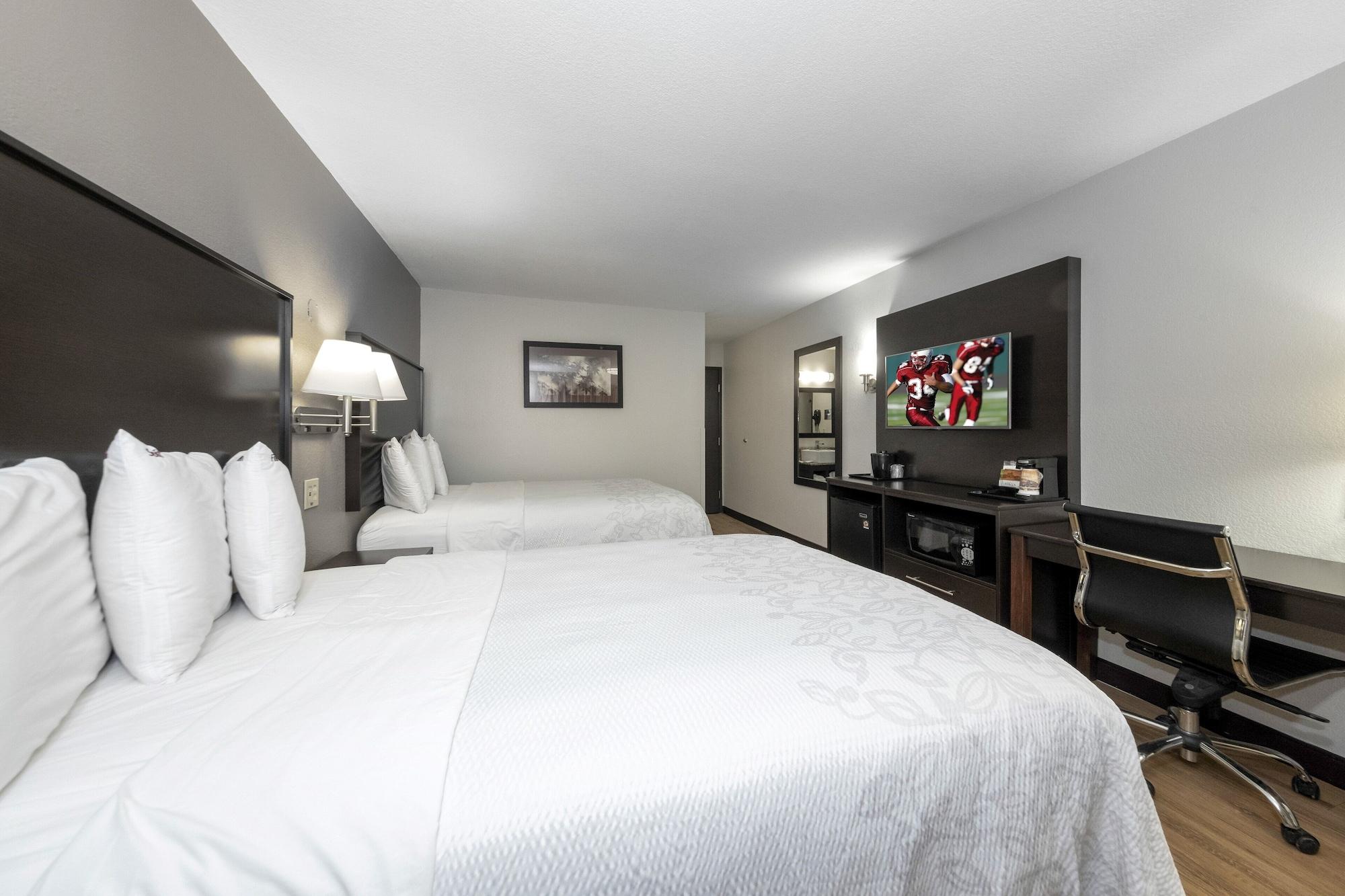 Red Roof Inn Plus+ Хантсвилл Экстерьер фото