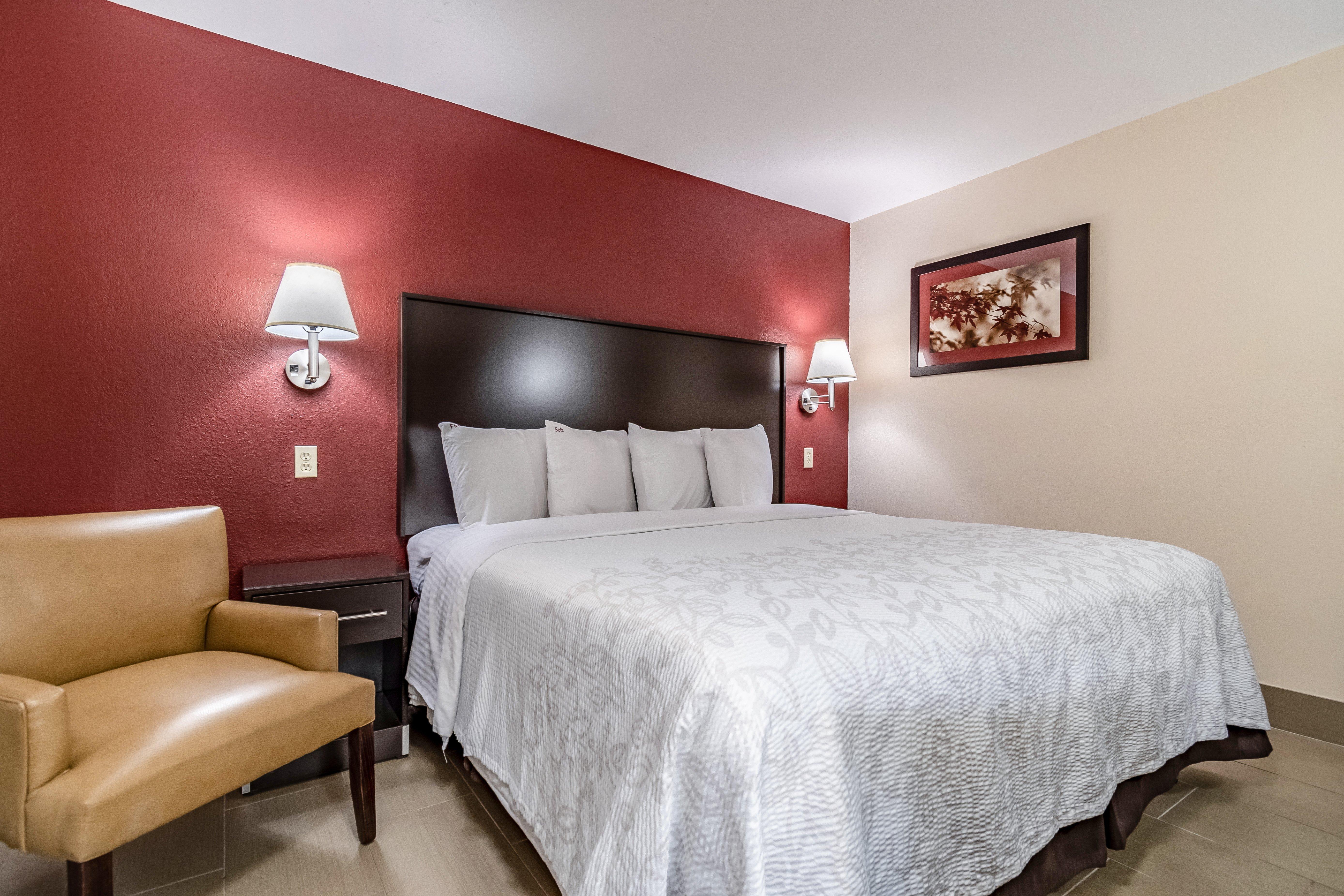 Red Roof Inn Plus+ Хантсвилл Экстерьер фото