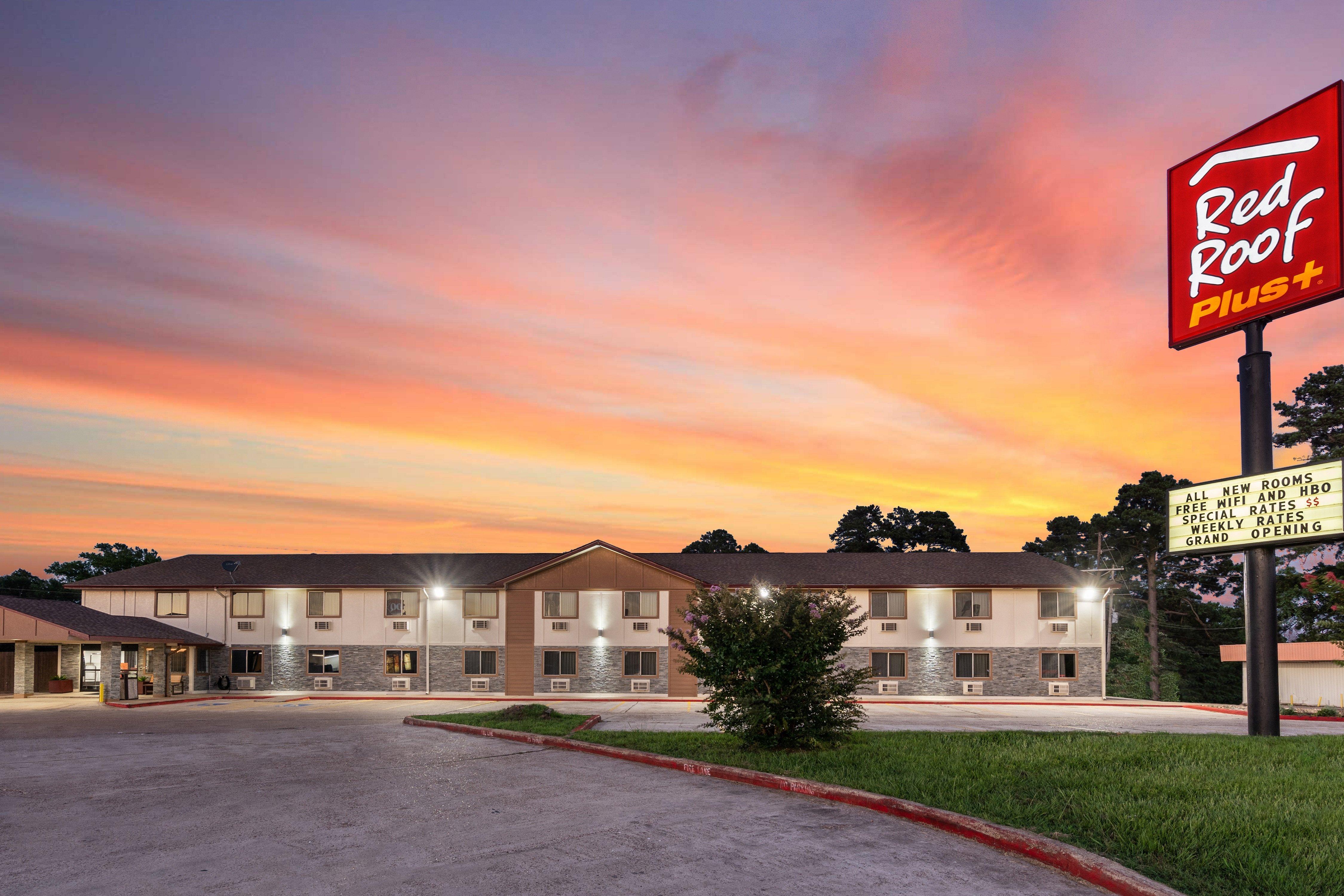 Red Roof Inn Plus+ Хантсвилл Экстерьер фото